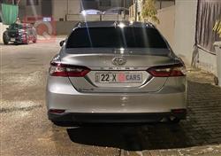 تۆیۆتا کامری